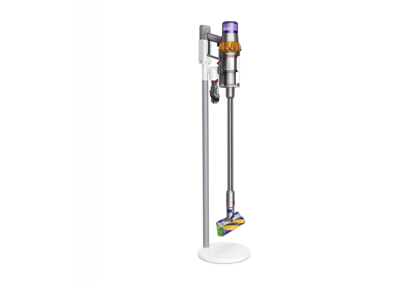 Dyson V15 Detect charging